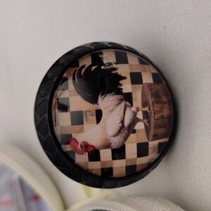 🐔 4 Rooster Cabinet Knobs. Set with Hardware and Case. Lorvies Brand. New!